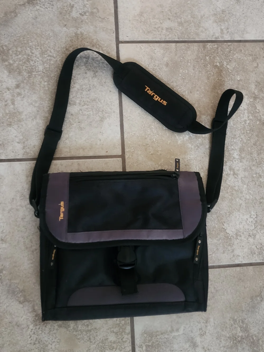 Targus Black Messenger Bag with Gray Trim
